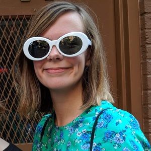 Meet your Posher, Annie